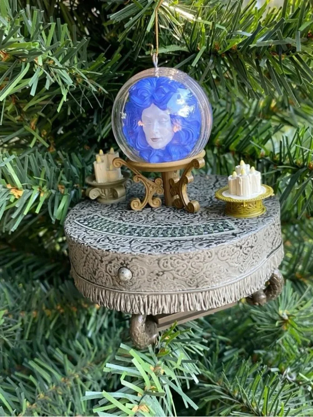 NWT Hallmark Disney Haunted Mansion Madame Leota ornament